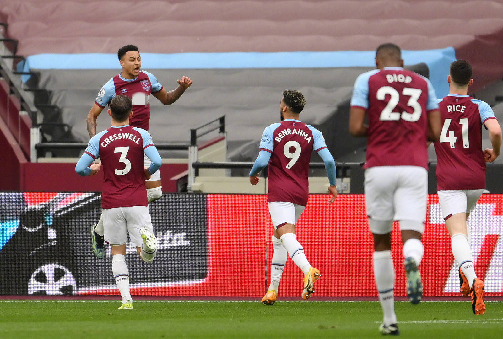 日本队的背 日本队的背